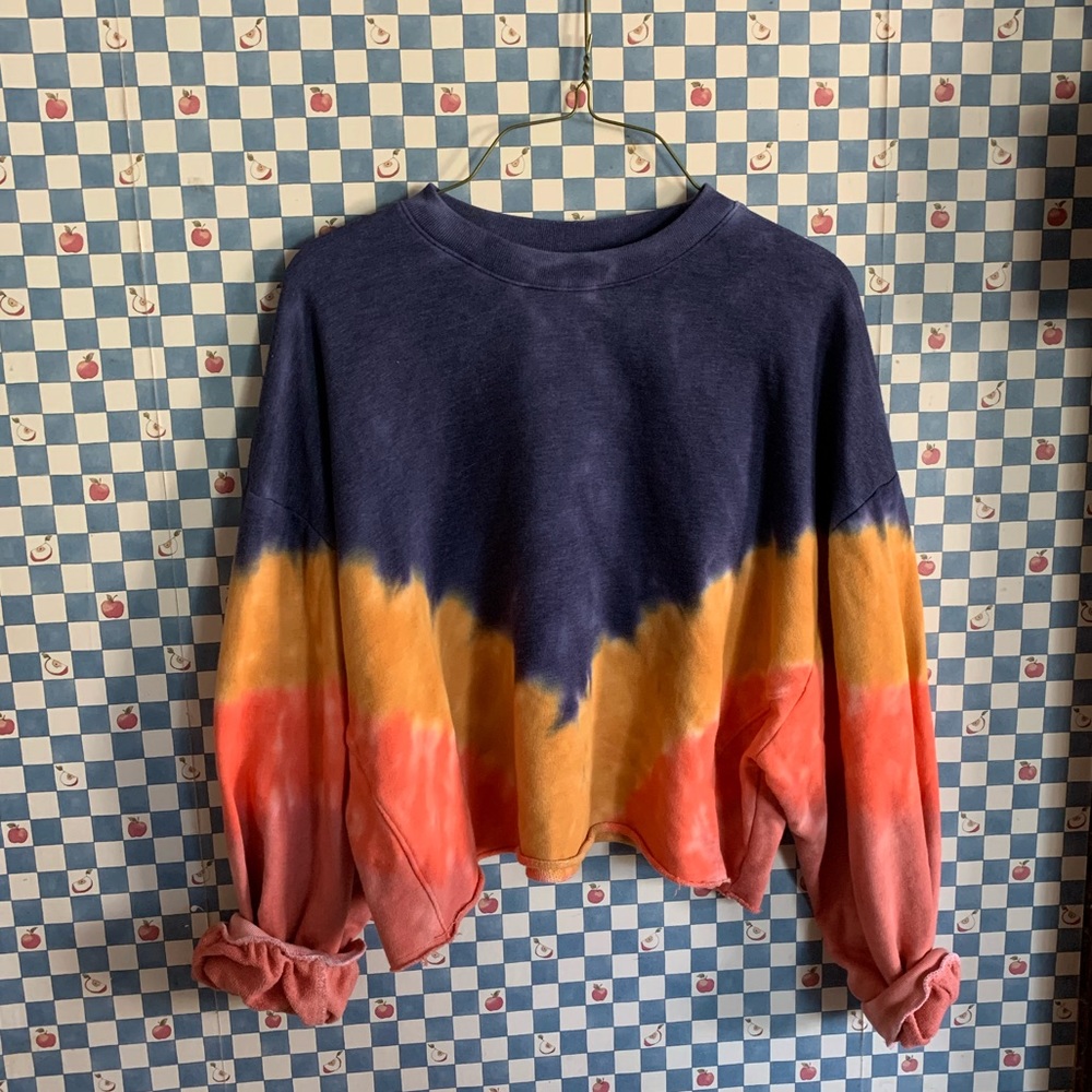 Victoria’s Secret PINK cropped Crewneck